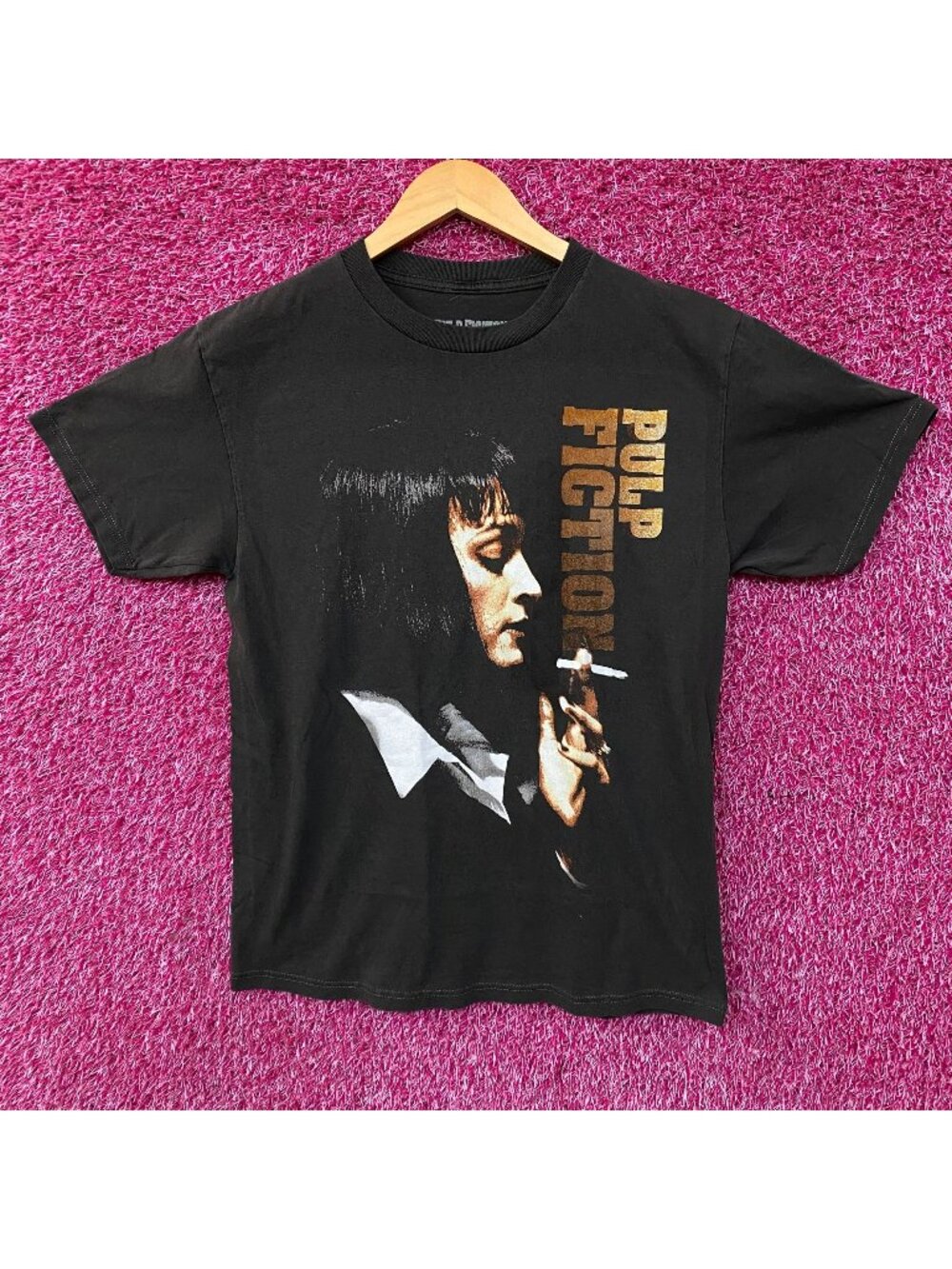 Pulp Fiction Mia Wallace T-shirt Size Small